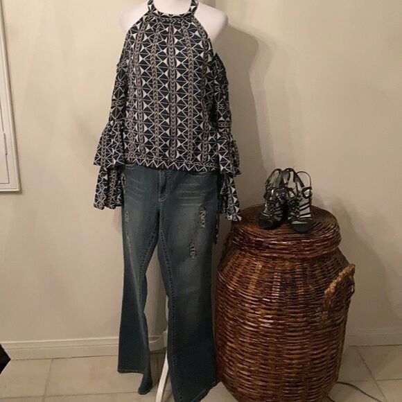 LuLuMari NWT szL cold shoulder blouse long double ruffle sleeves side zip w/ties - Picture 2 of 16